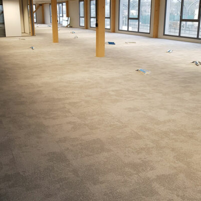 ENGIE STAINS pose de dalles moquettes