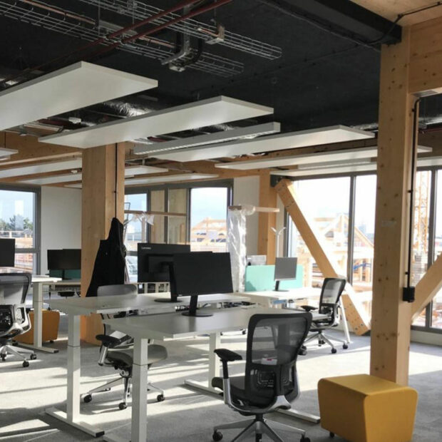 ENGIE STAINS pose de dalles moquettes