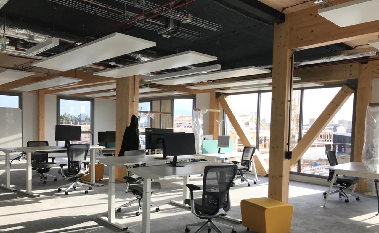 ENGIE STAINS : pose de moquettes dans un immeuble de bureaux