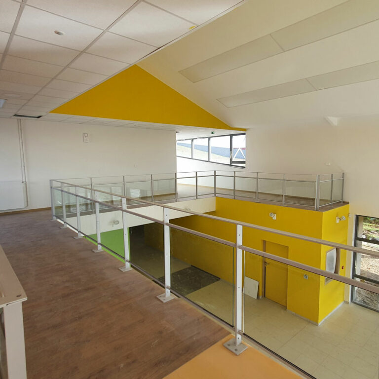 GS ORMOY : Pose de sols souples dans un établissement public