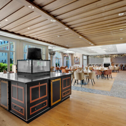 HOTEL DREAM CASTLE : rénovation salle de réception