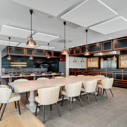 HOTEL DREAM CASTLE : rénovation salle de réception