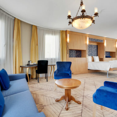 HOTEL DREAM CASTLE : rénovation des chambres