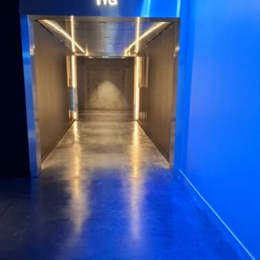 LA GEODE : peinture et revêtement de sols durs pour un complexe de cinéma