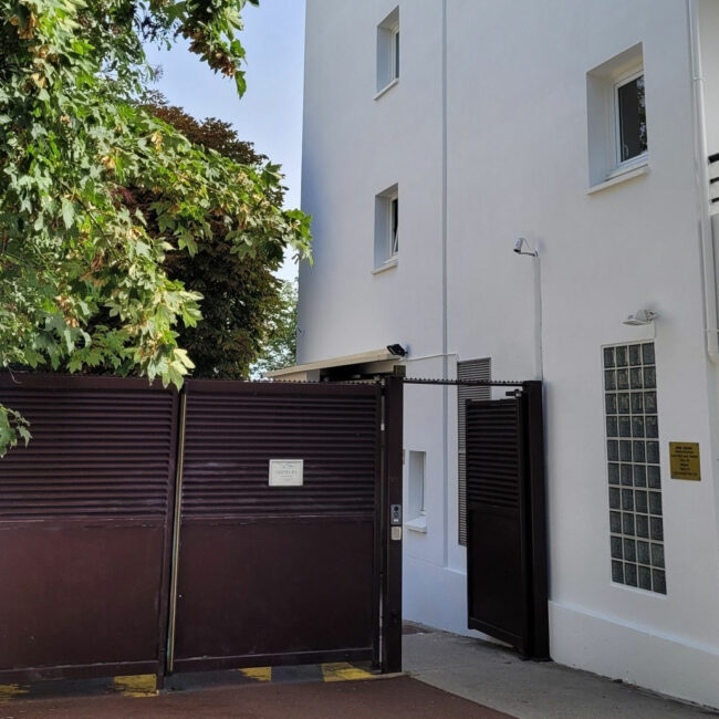 Pose de carrelage ou pâte de verre