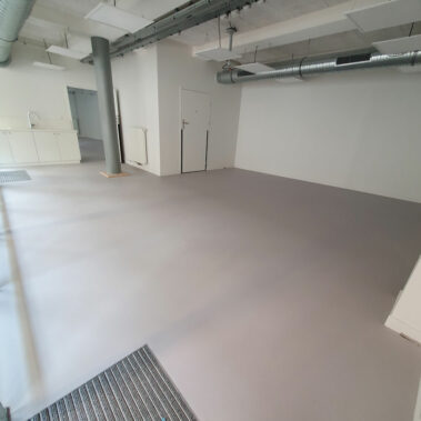 SCI FALGUIERE : Pose de sols souples dans un établissement