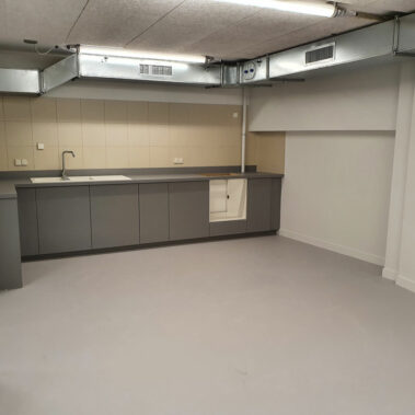 SCI FALGUIERE : Pose de sols souples dans un établissement