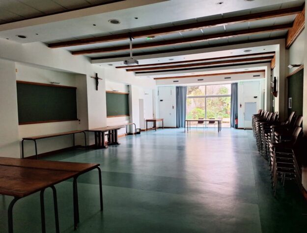 ST-MEDARD : travaux de peinture sur surfaces métalliques et murs