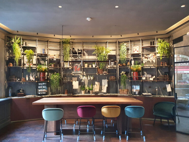 HOTEL VICTORIA PALACE HOTEL : rénovation bar