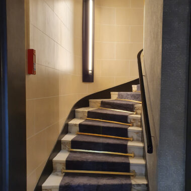 HOTEL VICTORIA PALACE HOTEL : rénovation escalier