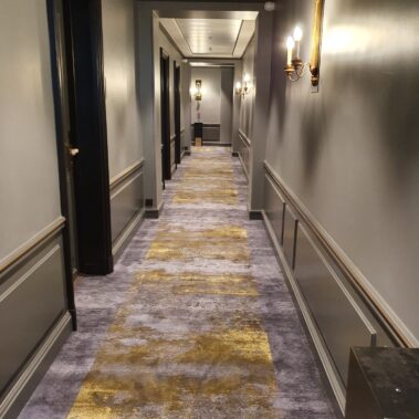 HOTEL VICTORIA PALACE HOTEL : peinture des murs, huisseries et pose moquette
