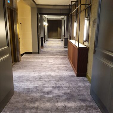 HOTEL VICTORIA PALACE HOTEL : peinture des murs, huisseries et pose moquette