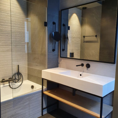 HOTEL VICTORIA PALACE HOTEL : travaux de rénovation salle de bain