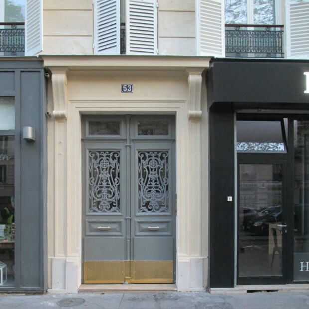 Ravalement de façade d'un immeuble à Paris